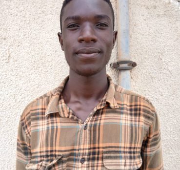 Akanyijuka Amudan, 21 years old, Entebbe, Uganda