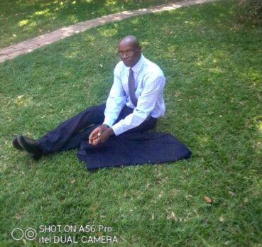 Stephen Munangi, 54 years old, Masvingo, Zimbabwe