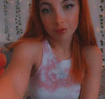 Anna, 18 years old, Tullinge, Sweden