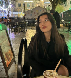 Maïka, 20 years old, Woman, Lyon, France