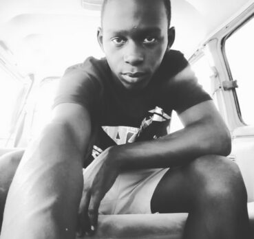 Loun, 18 years old, Kayunga, Uganda