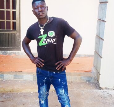 Enzama Benjamin, 27 years old, Entebbe, Uganda