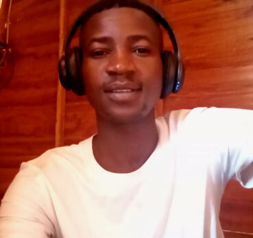 Desmond, 25 years old, Chitungwiza, Zimbabwe